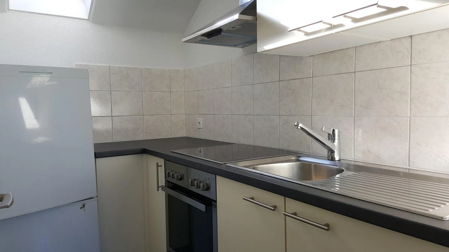 Affordable 3 Room Apartment - Photo 2 of 10