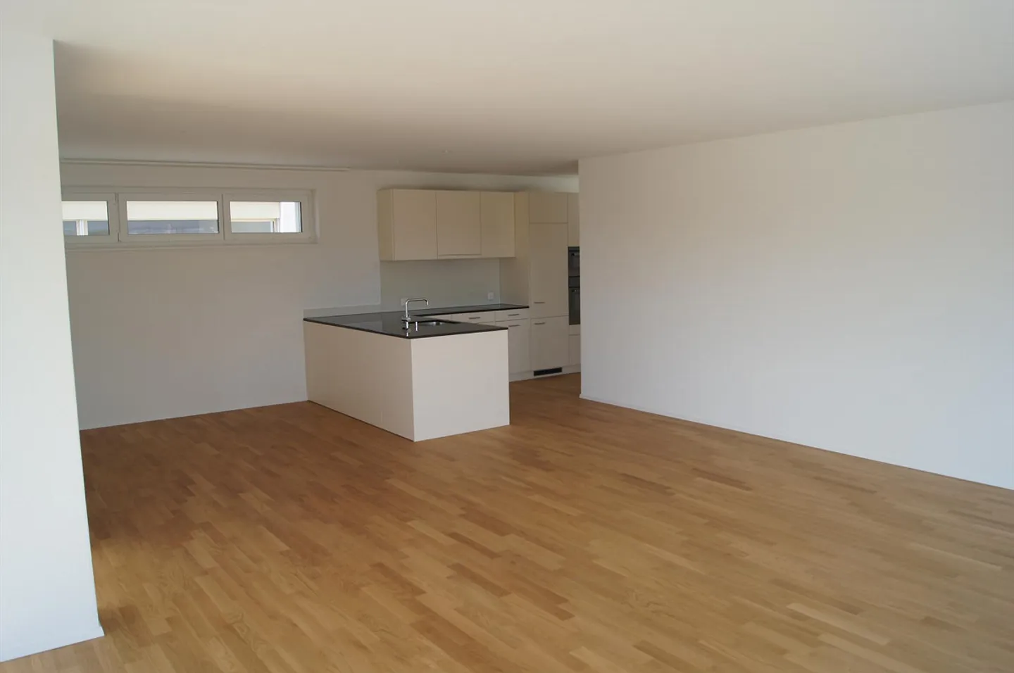 Appartamento Attico 4.5 stanze - 137m² - In centro e vicino alla stazione - Foto 2 di 26