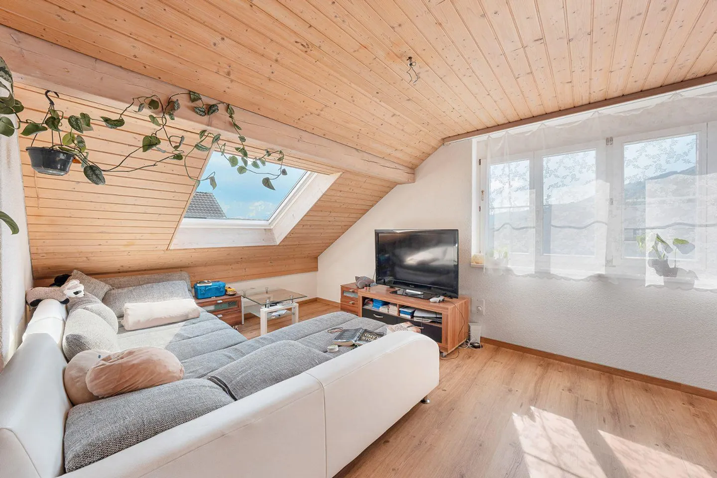 Appartement 4.5 pièces - Photo 3 sur 11