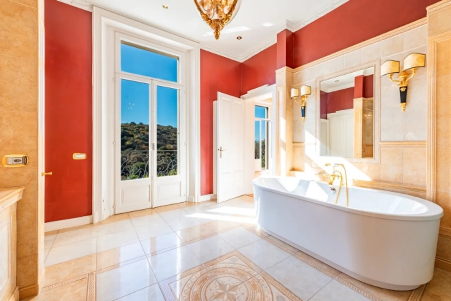 13.5 Room villa - Photo 12 of 18