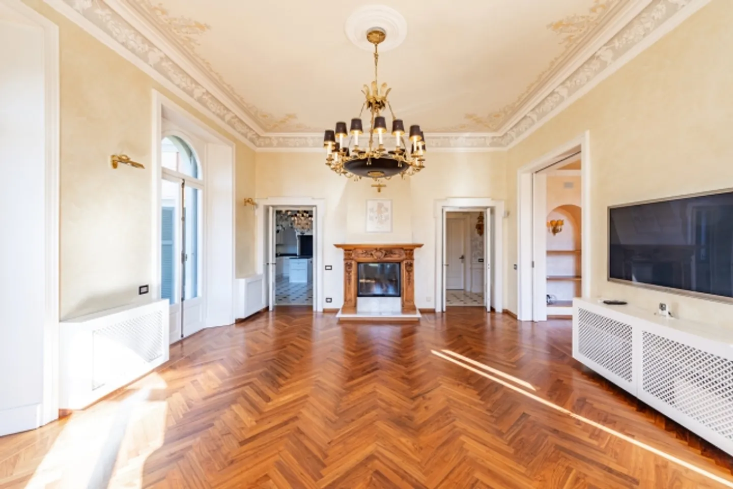 13.5 Room villa - Photo 14 of 18