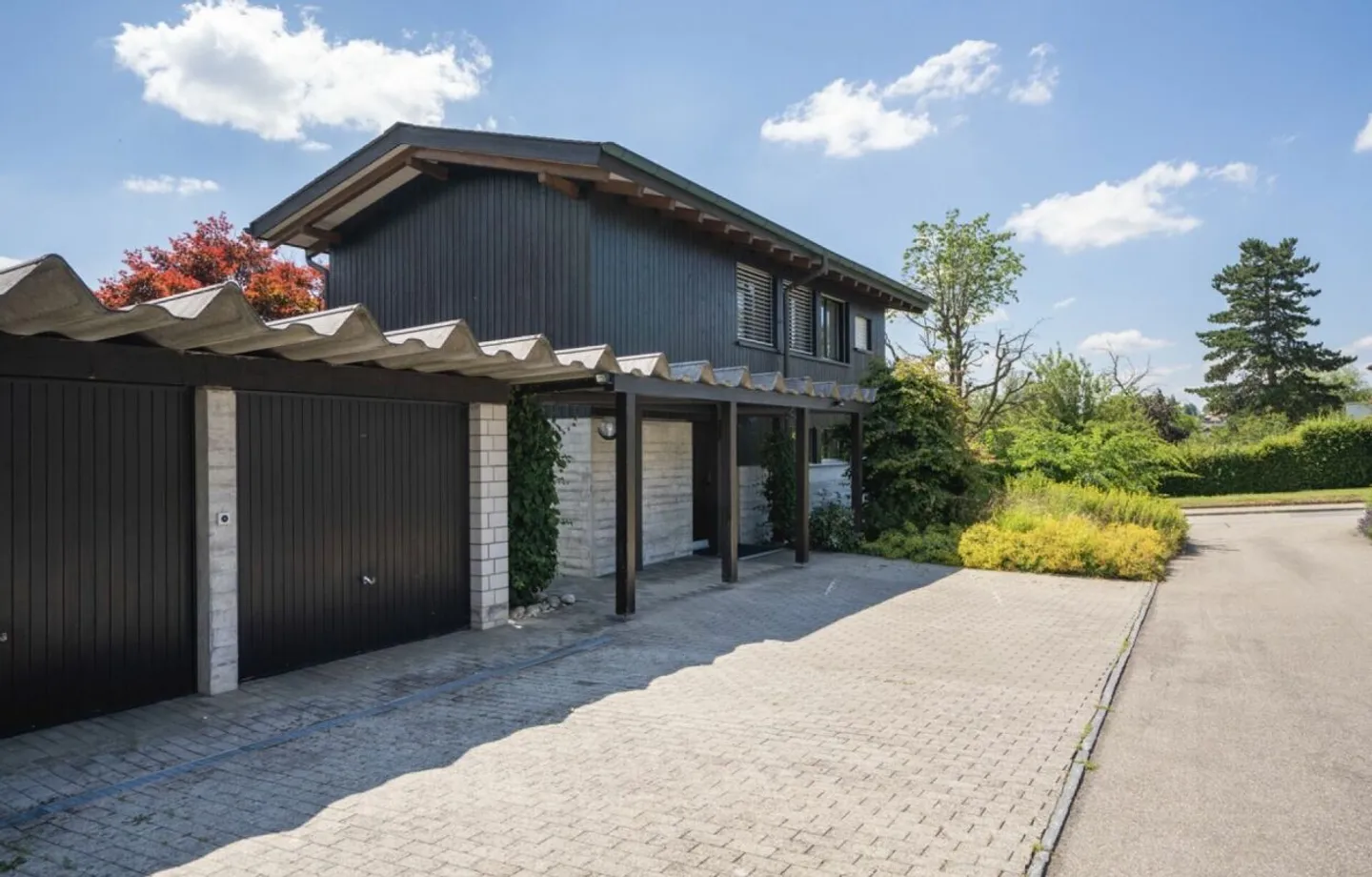 Charmantes Einfamilienhaus in der Natur - Foto 2 von 13