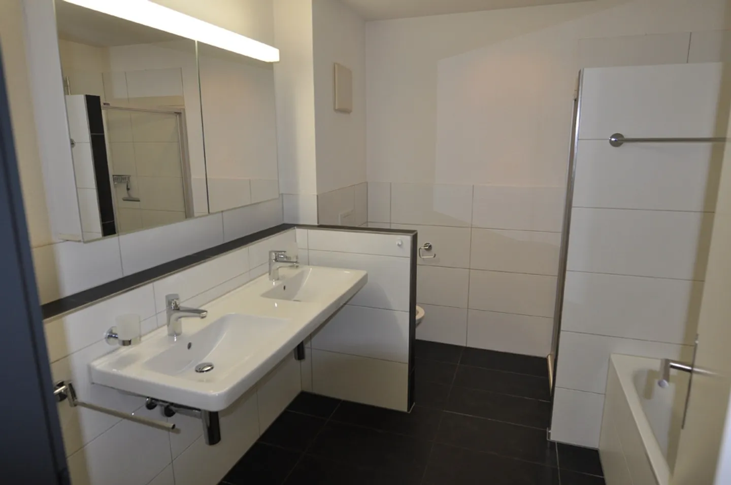 Exclusive Apartment in Grüntalpark – Comfortable Living in Prime Location - Photo 9 of 13