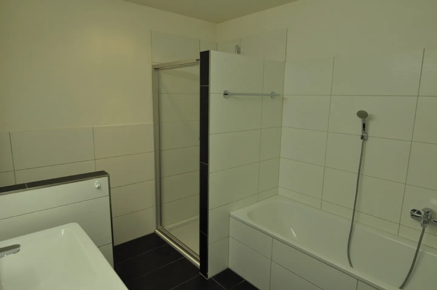 Exclusive Apartment in Grüntalpark – Comfortable Living in Prime Location - Photo 10 of 13