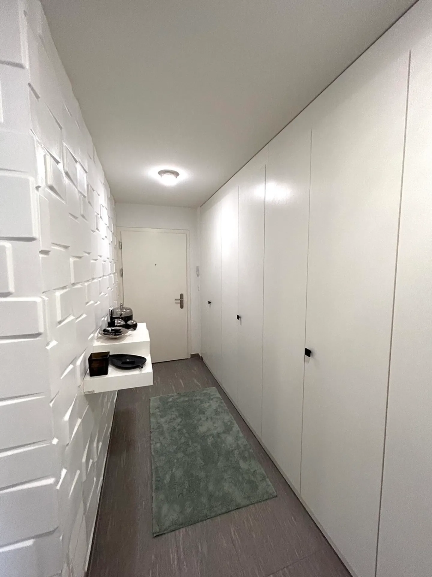 Cozy Apartment with Loggia - Photo 2 of 11