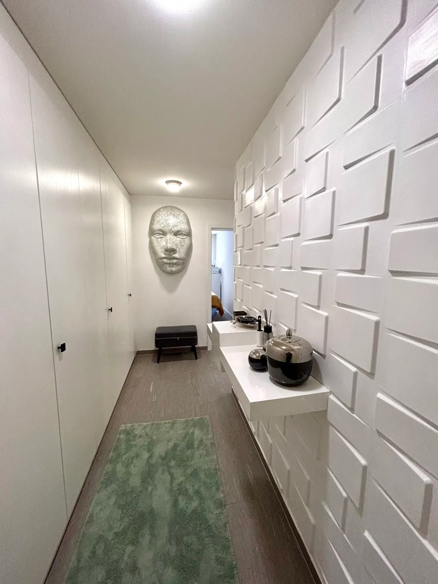 Cozy Apartment with Loggia - Photo 3 of 11