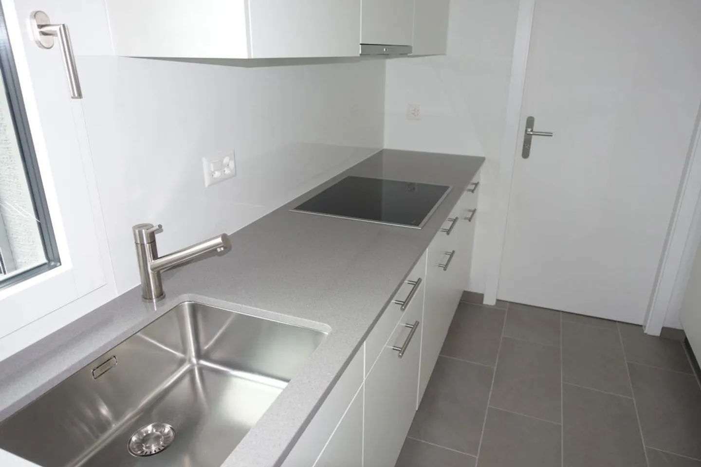 Moderne Wohnung in Reinach - Foto 4 von 17