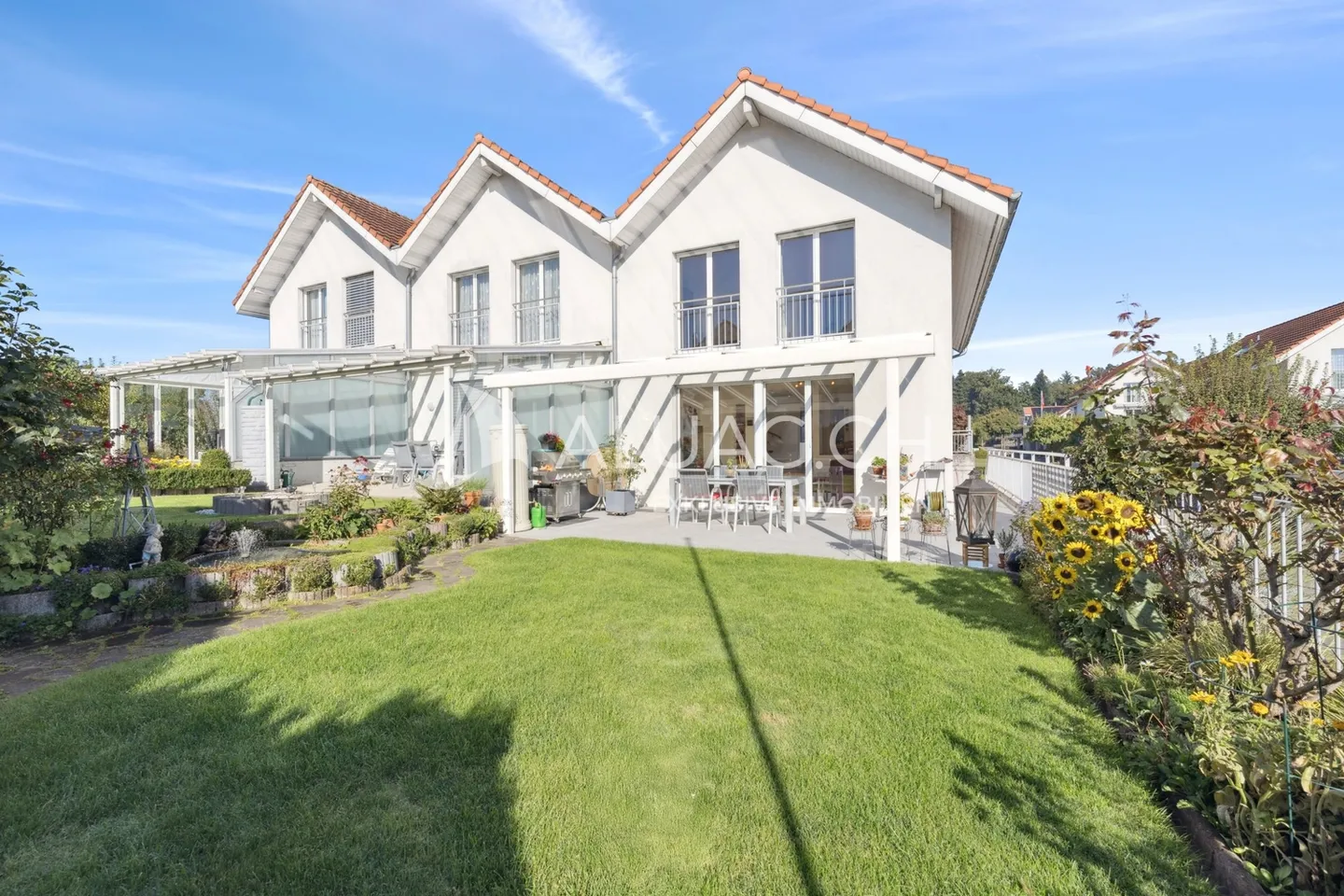 End Row House with Terrace and Garden - Photo 1 of 11