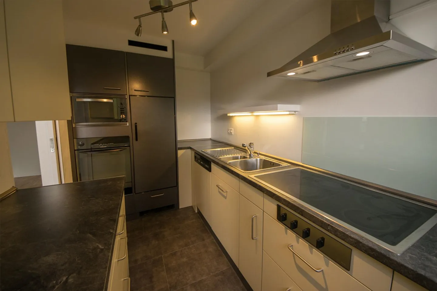 4.5 Room Apartment with Garden Quiet and Close to the City - Photo 6 of 13