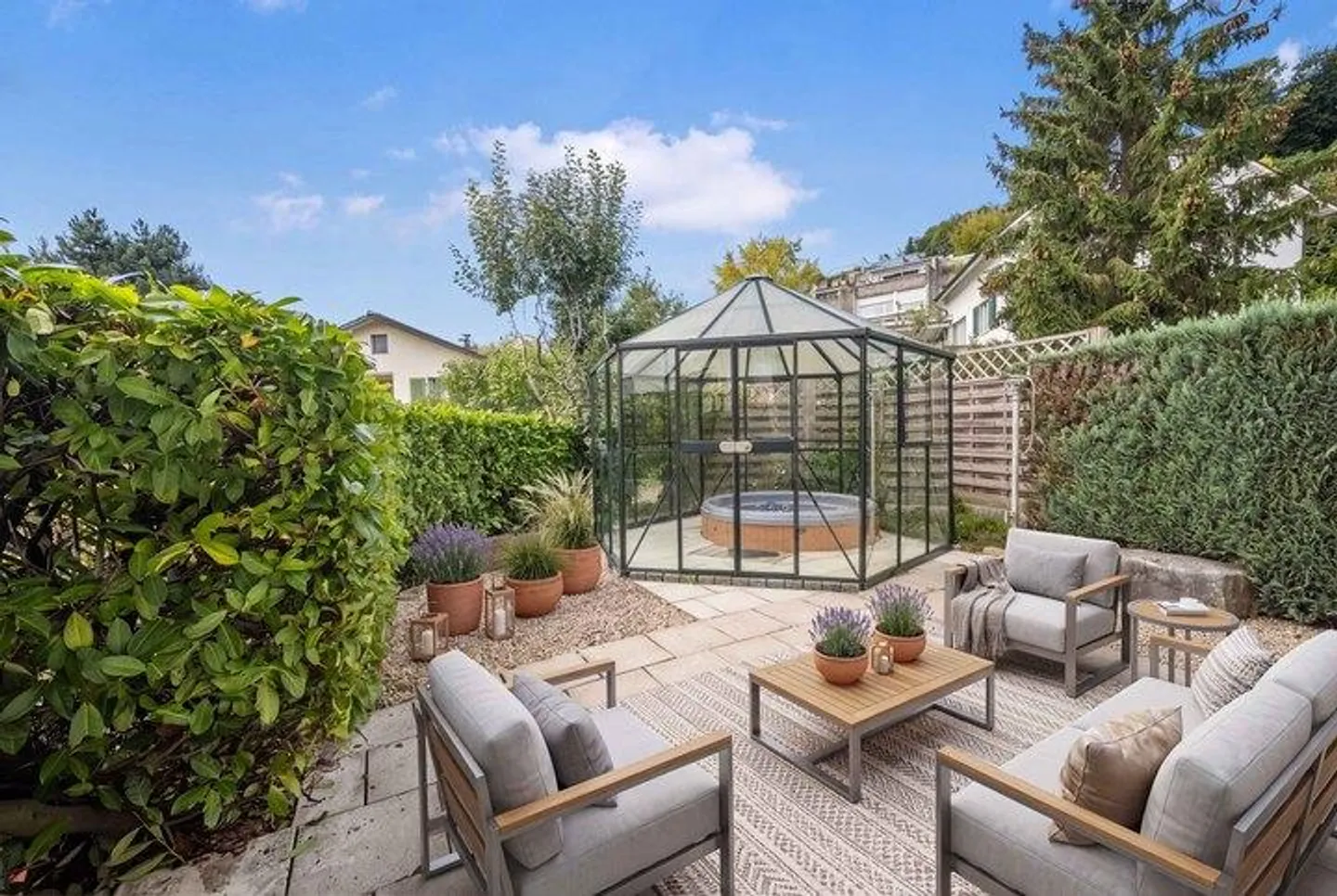 Charmantes Doppeleinfamilienhaus - Foto 7 von 8