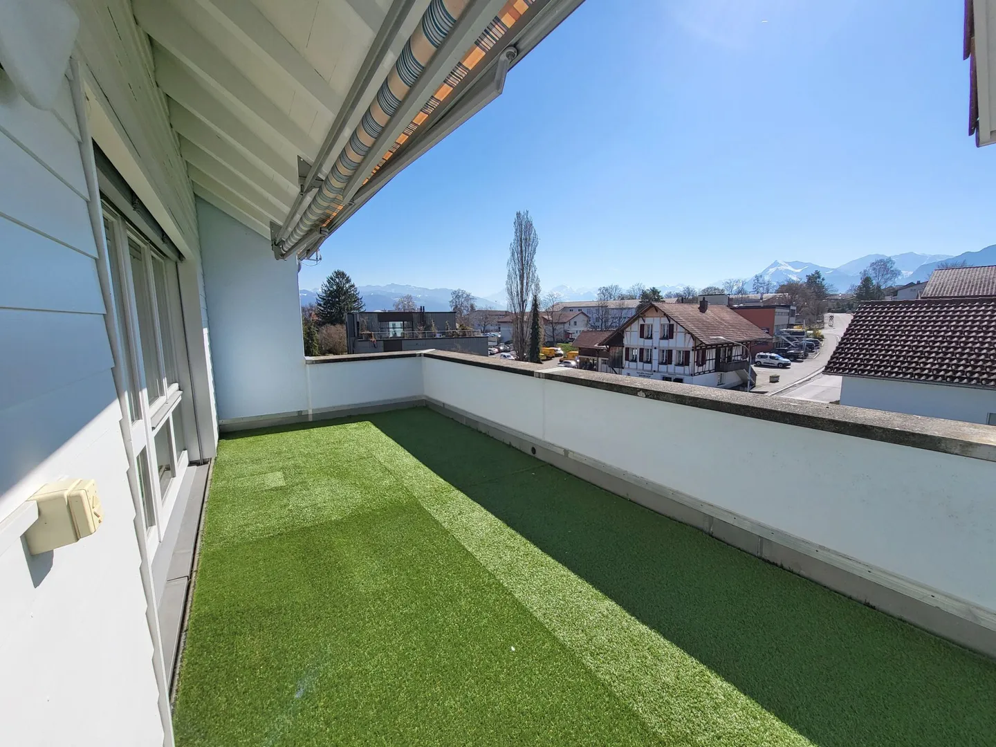 Sonnige 5.5-Zimmer-Wohnung mit Terrasse - Foto 8 von 22