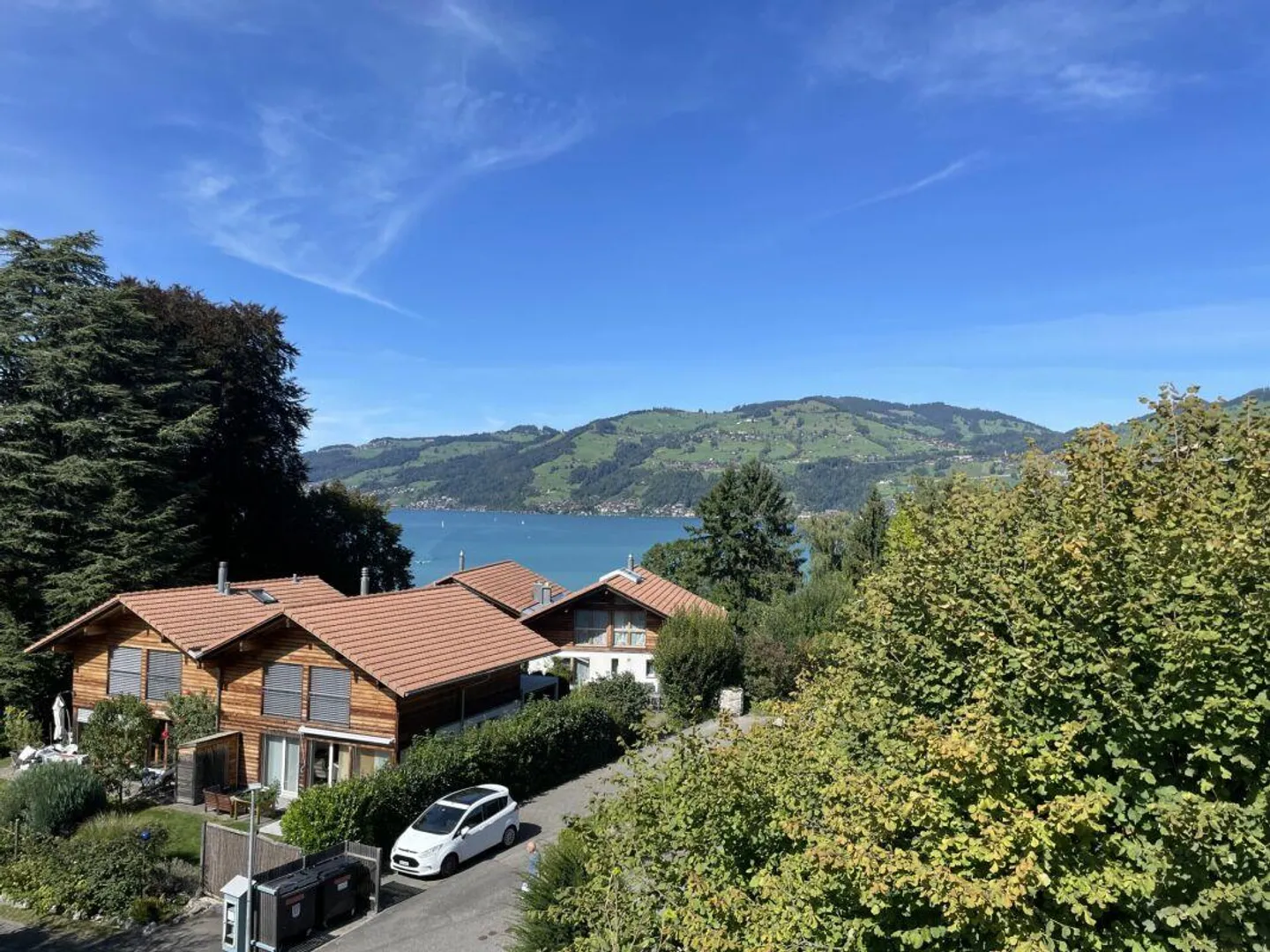 Casa unifamiliare ben tenuta di 5,5 locali con garage - Foto 2 di 15
