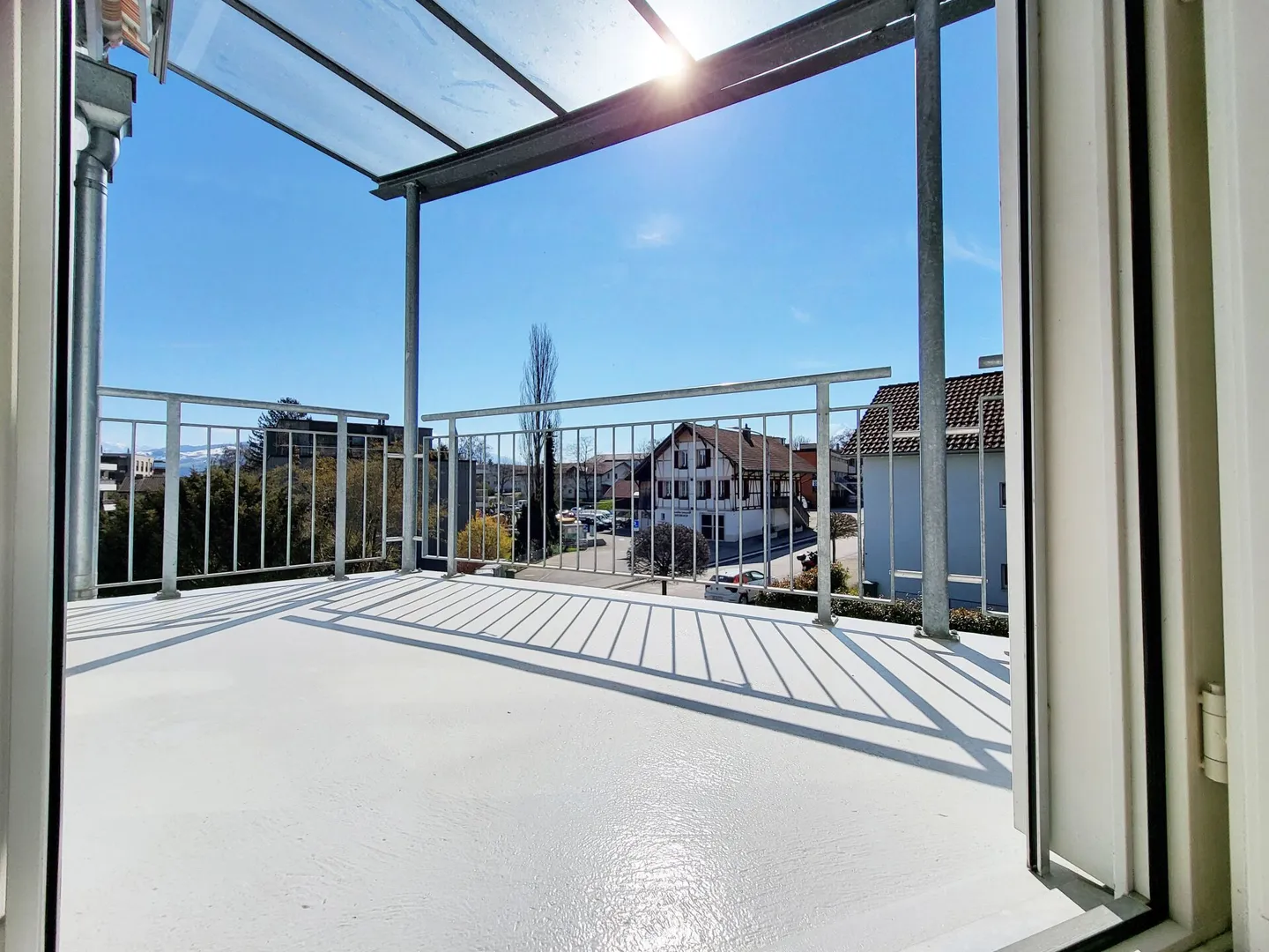 Sonnige 5.5-Zimmer-Wohnung mit Terrasse - Foto 9 von 22