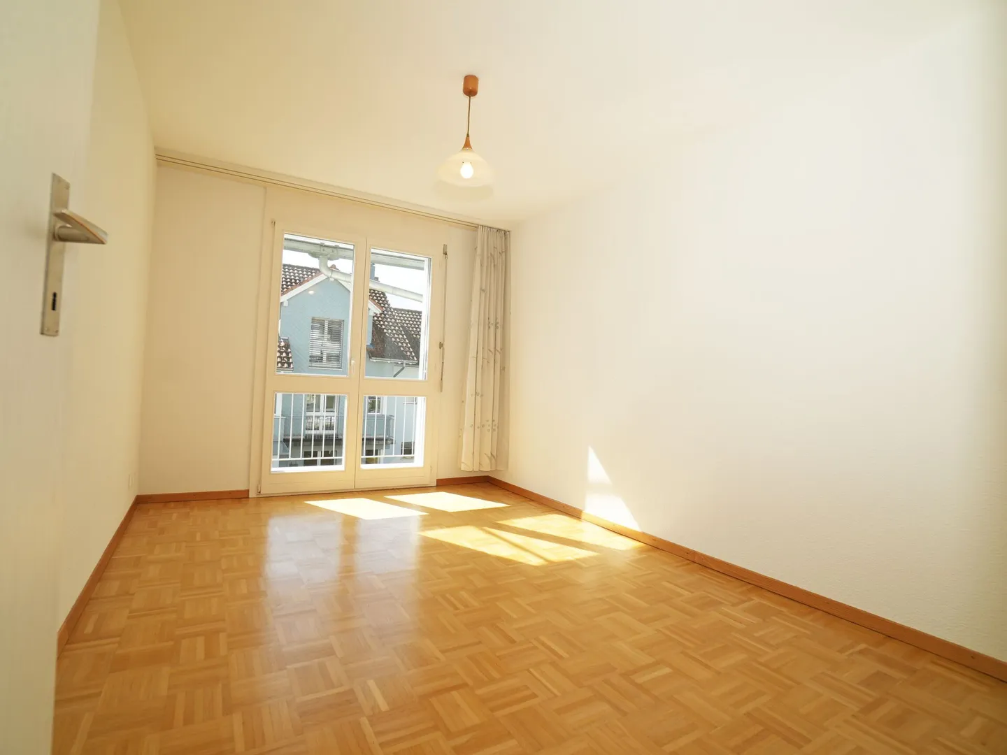 Sonnige 5.5-Zimmer-Wohnung mit Terrasse - Foto 13 von 22