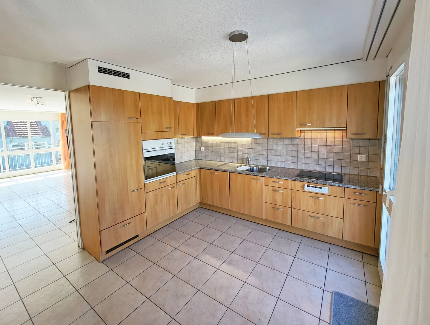 Sonnige 5.5-Zimmer-Wohnung mit Terrasse - Foto 16 von 22