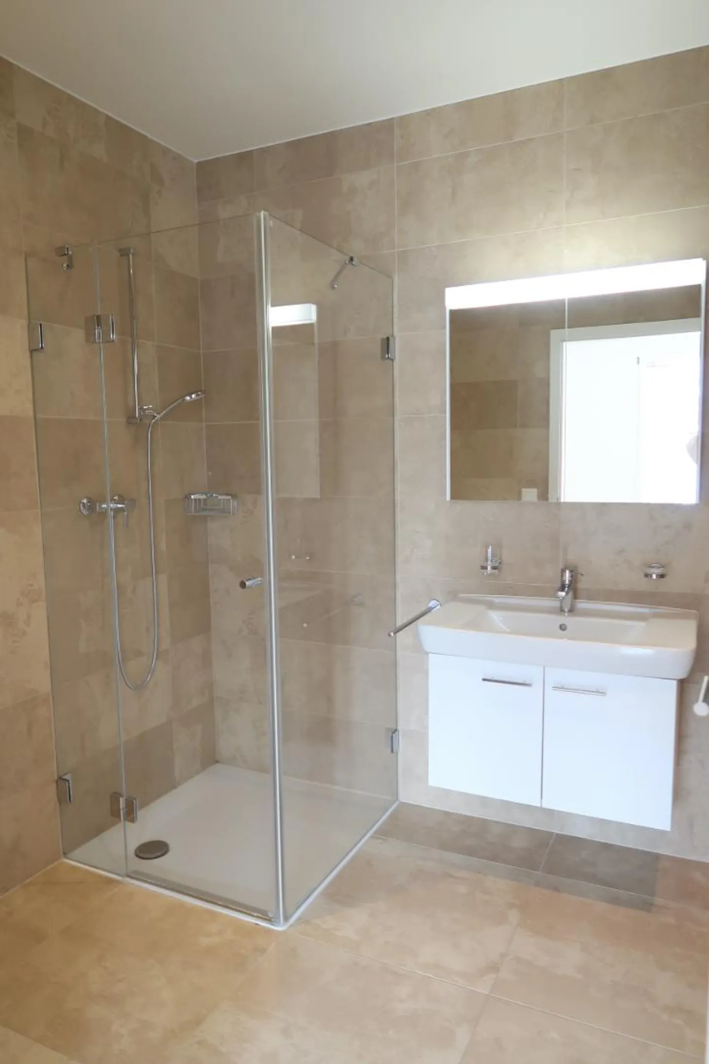 Appartamento 6 locali - Foto 5 di 5