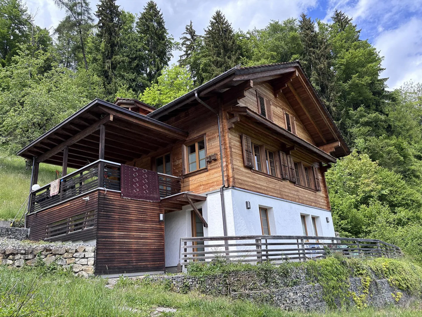 Charming 4.5-Room House with Scenic Views and Nature-Friendly Living - Photo 1 of 23