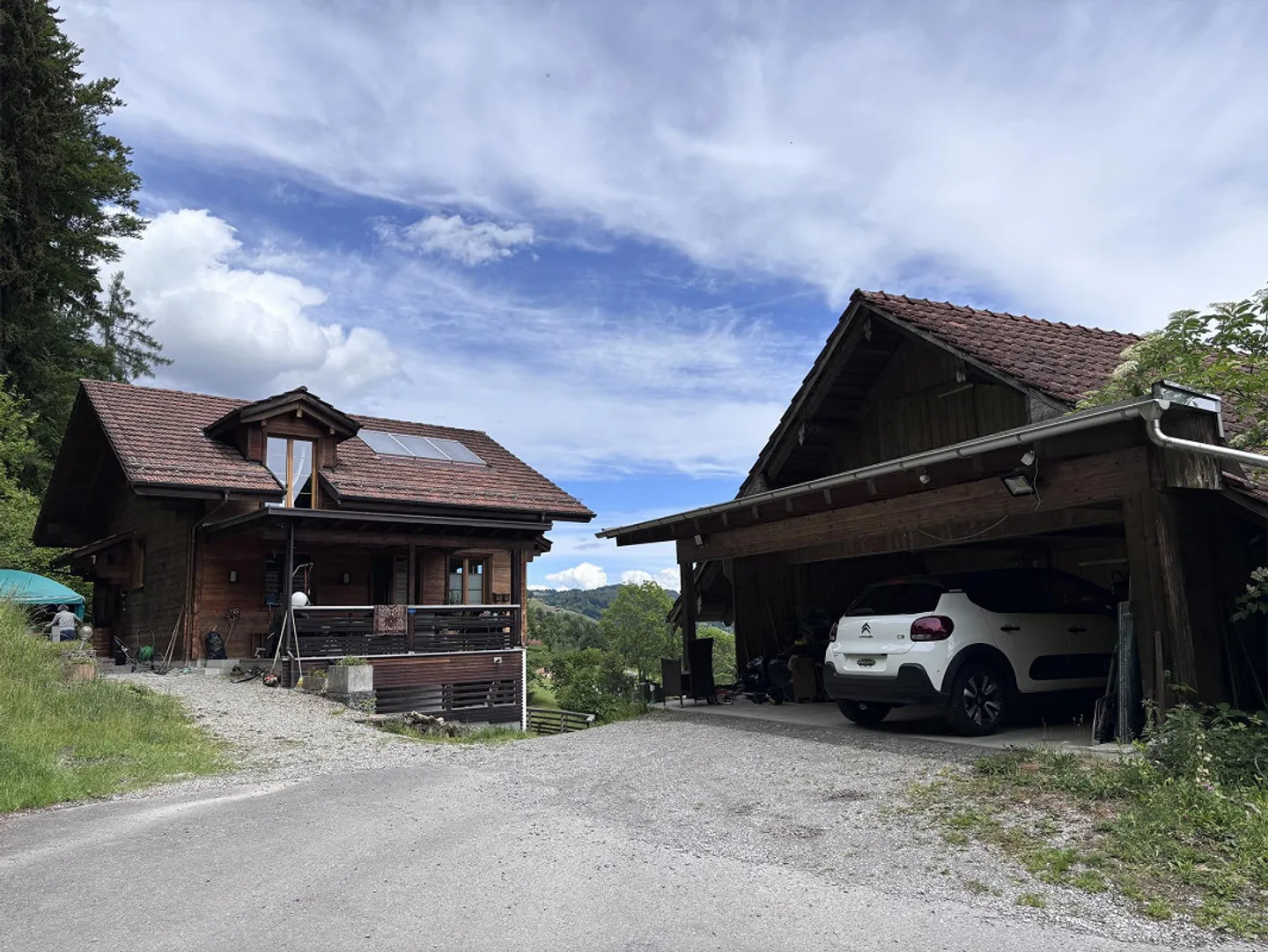 Charming 4.5-Room House with Scenic Views and Nature-Friendly Living - Photo 3 of 23