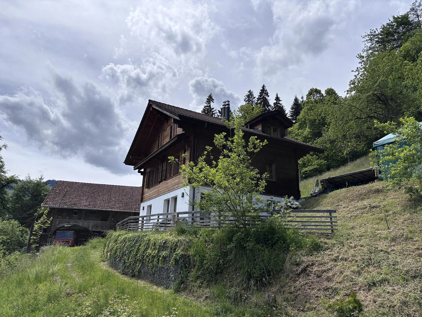 Charming 4.5-Room House with Scenic Views and Nature-Friendly Living - Photo 4 of 23