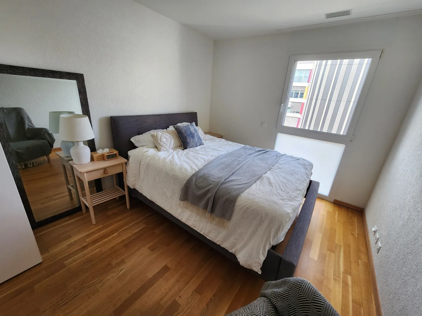 Stunning 4.5 rooms on the 5th floor - Photo 7 of 13