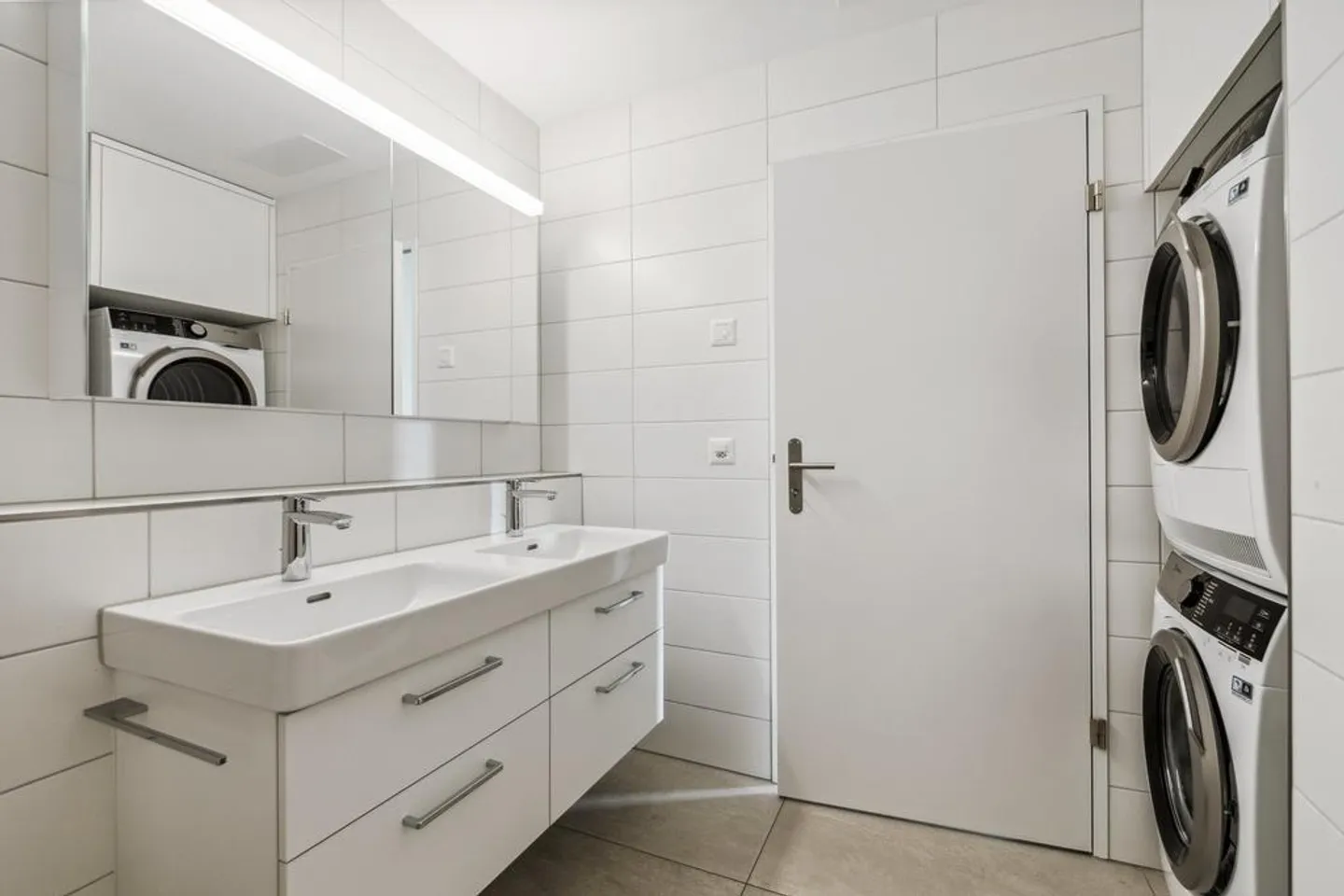 Appartement lumineux de 4,5 pièces avec vue sur le Birstal - Photo 6 sur 11