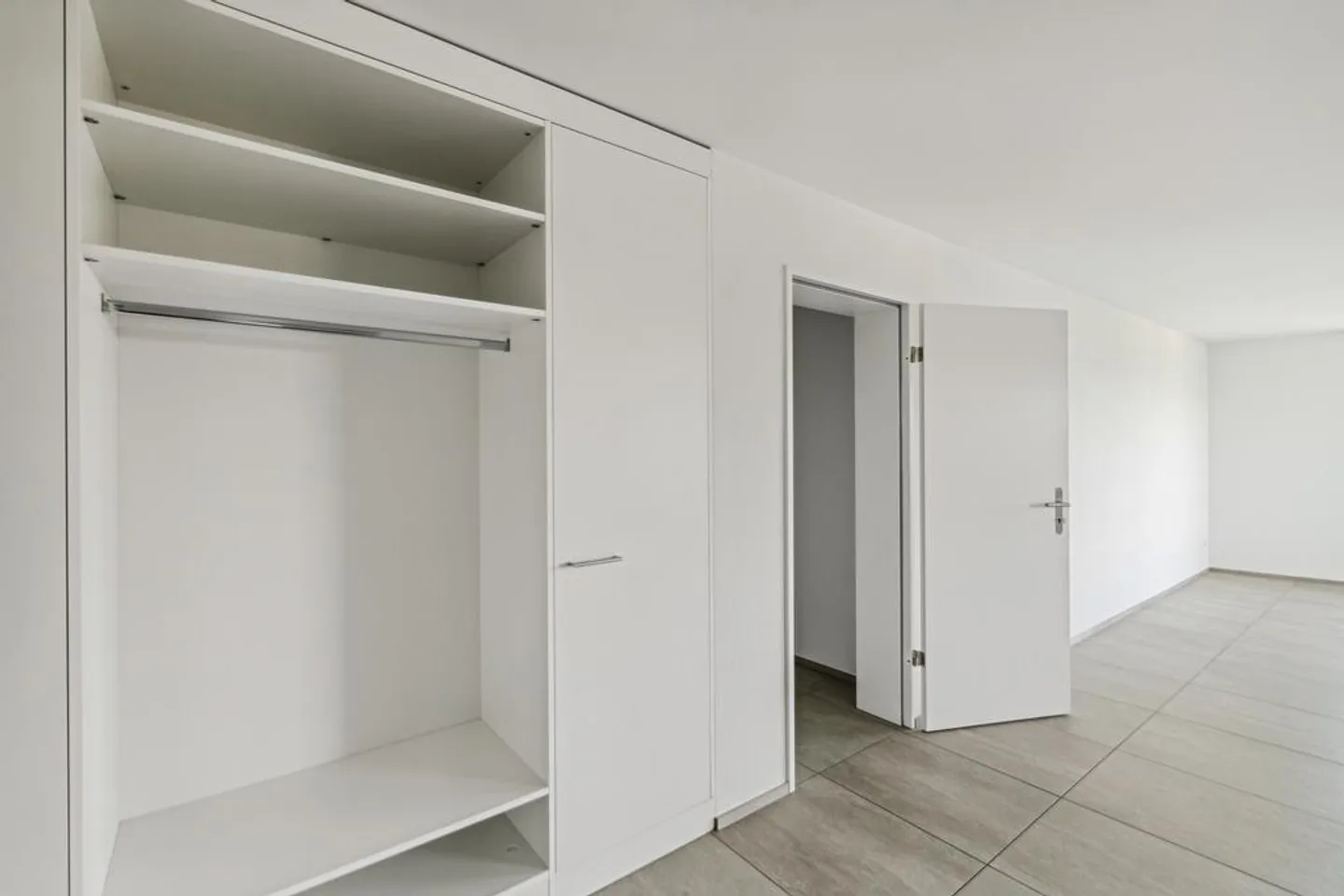 Appartement lumineux de 4,5 pièces avec vue sur le Birstal - Photo 10 sur 11