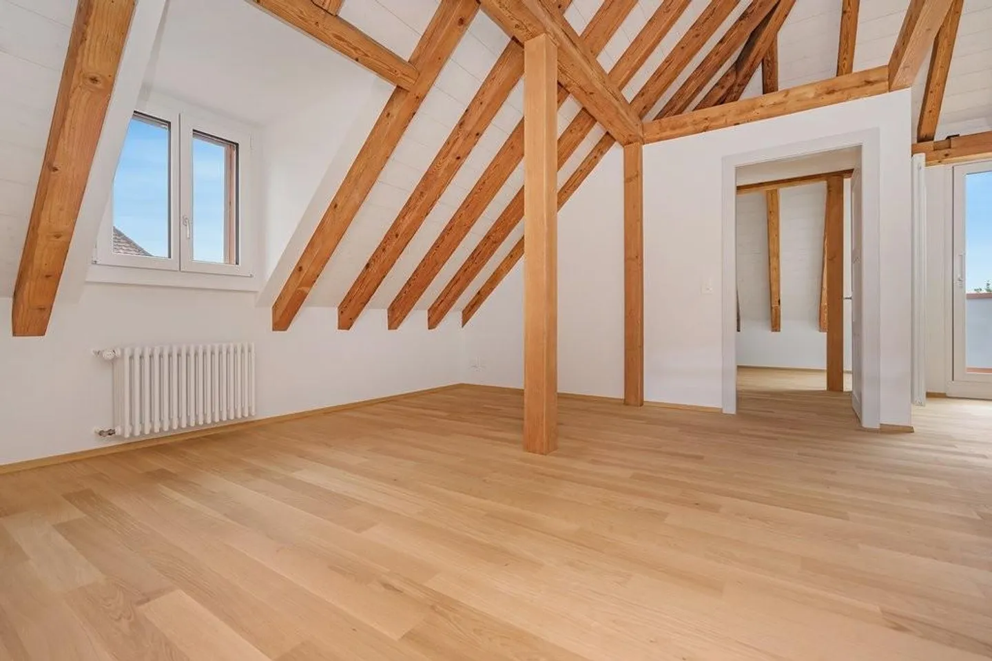 Charmante appartement sous les toits de 2,5 pièces - Photo 6 sur 12