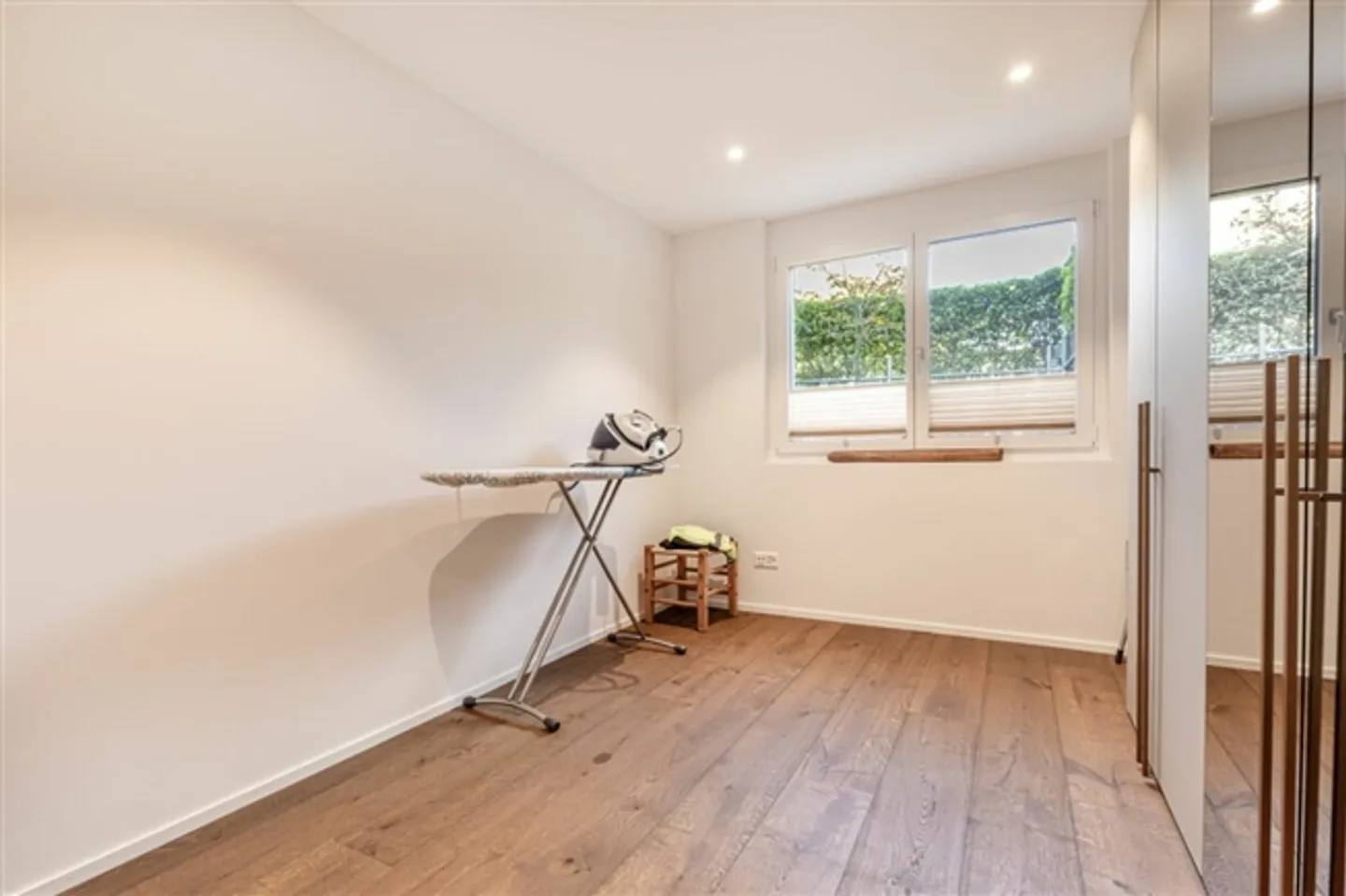 Condominium moderne de 4,5 pièces avec grand espace extérieur et jardin d'hiver - Photo 10 sur 14