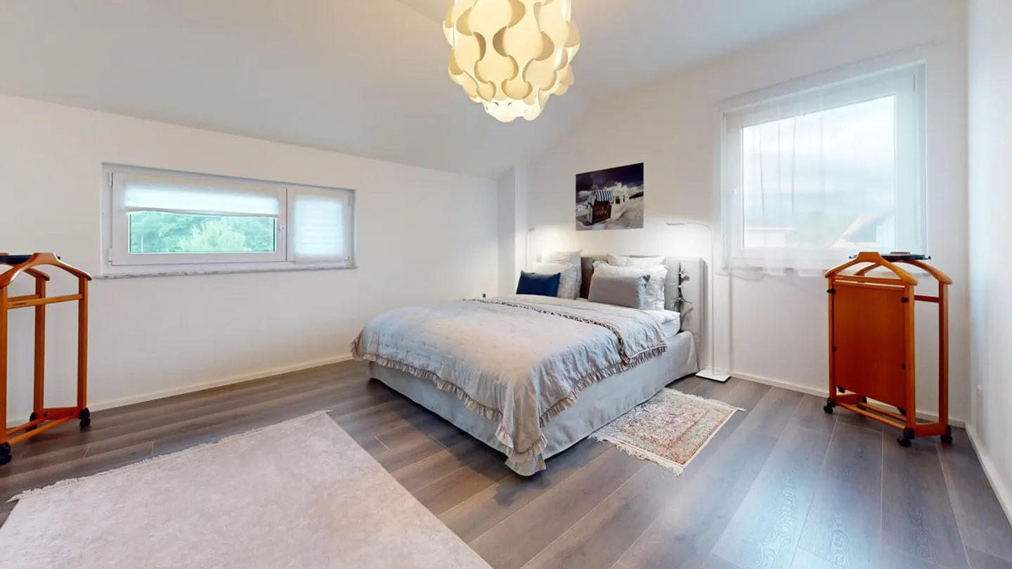 Villa familiale avec jardin bordé d'arbres ! - Photo 12 sur 13