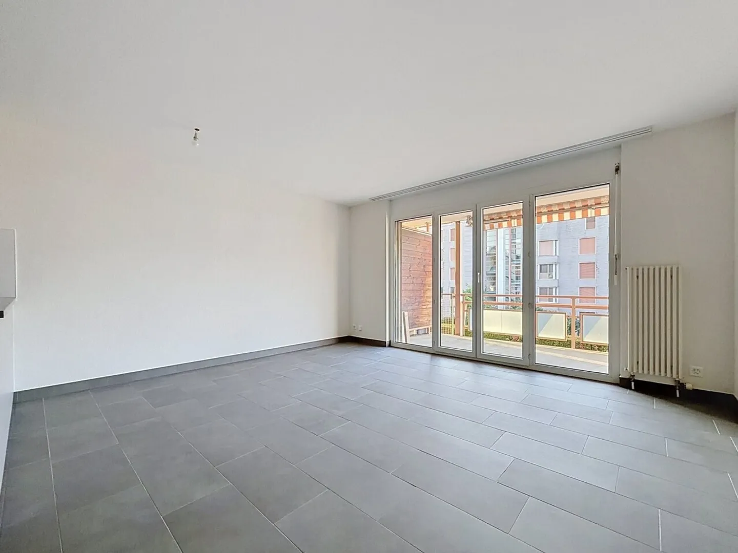 Charmante 2½-Zimmer-Wohnung komplett renoviert! - Foto 6 von 8
