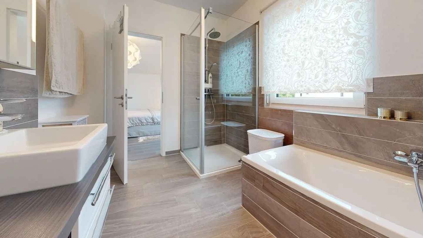 Villa familiale avec jardin bordé d'arbres ! - Photo 13 sur 13