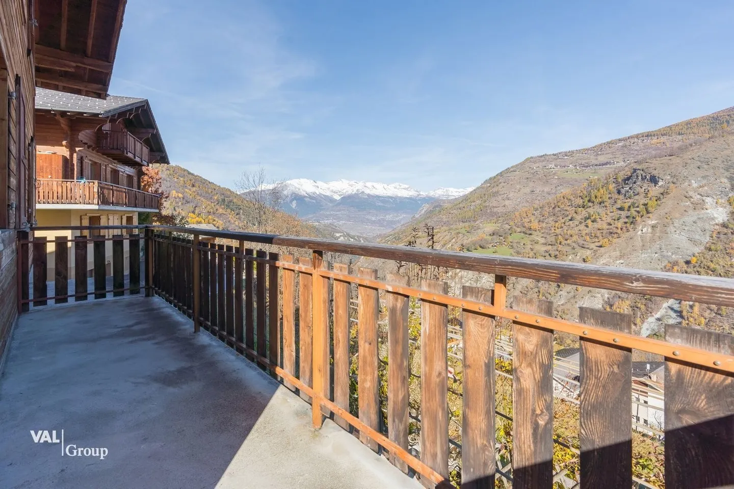 Authenticité et douceur de vivre au coeur d'Euseigne pour cet appartement 6.5 pièces - Photo 5 sur 13