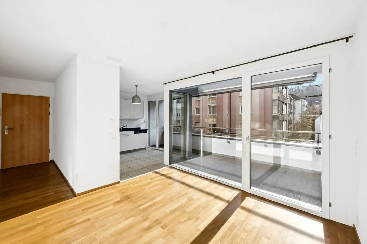 Moderne Wohnung im Gundeli - Foto 3 von 11