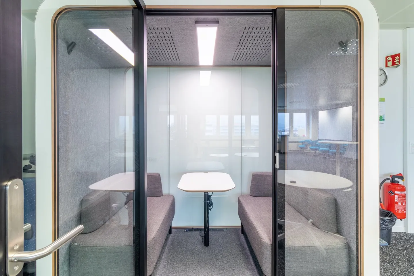 Bureaux lumineux à Erlenstrasse 4, 6343 Rotkreuz - Photo 6 sur 12