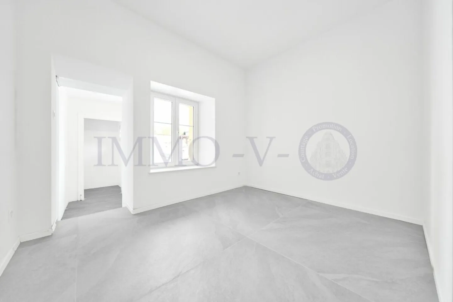 Renovierte Immobilie mit idealer Lage - Foto 5 von 9