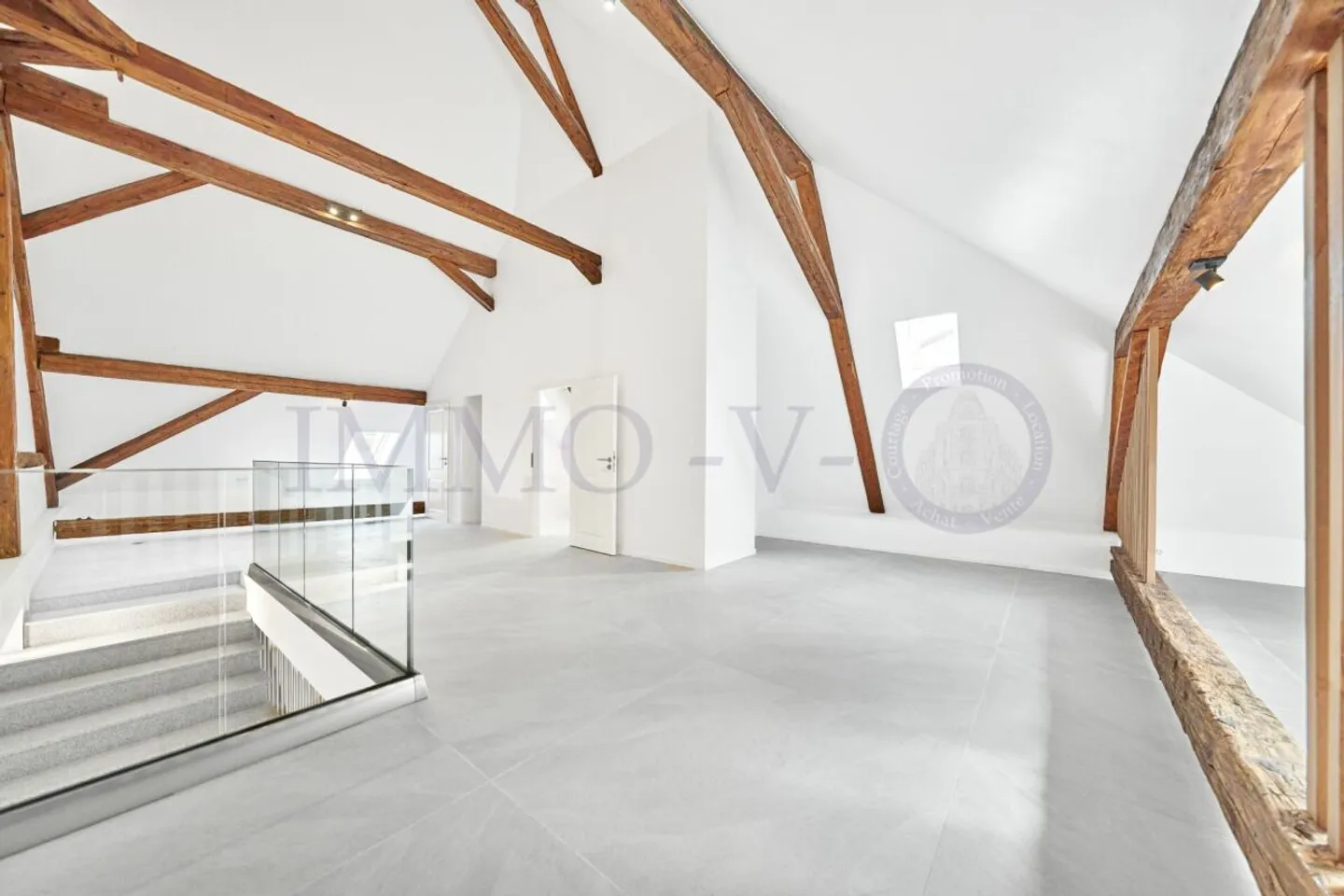 Renovierte Immobilie mit idealer Lage - Foto 6 von 9