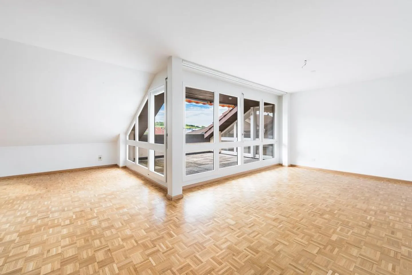 Appartamento adatto alle famiglie - 1 mese di affitto gratuito! - Foto 3 di 9