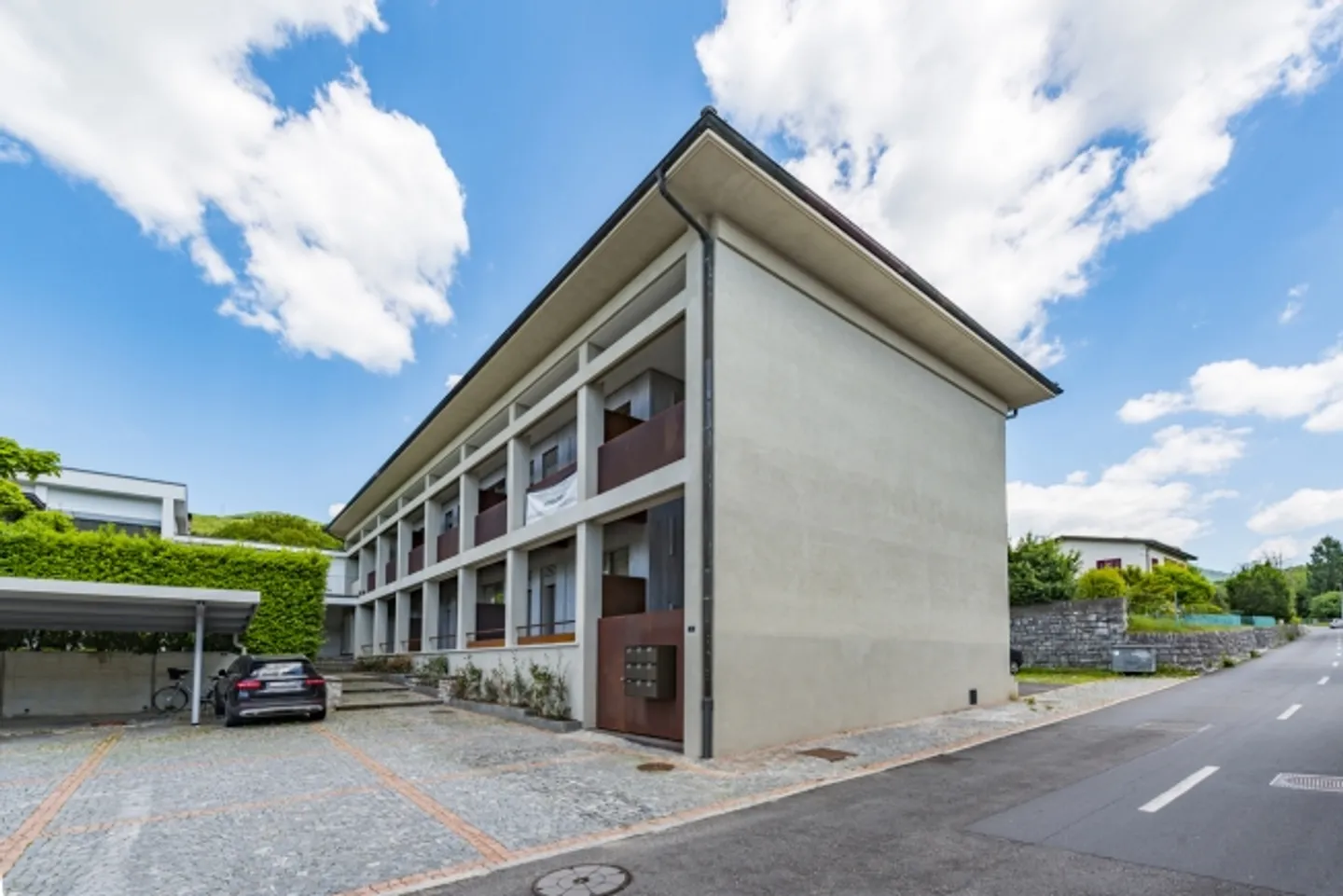 Proprietà residenziale-commerciale in posizione strategica - Foto 1 di 8