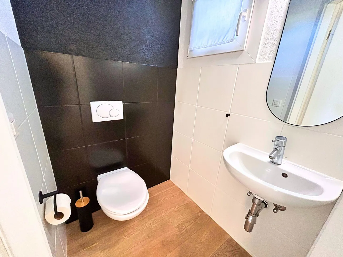 Charming Semi-Detached Villa - Photo 4 of 11