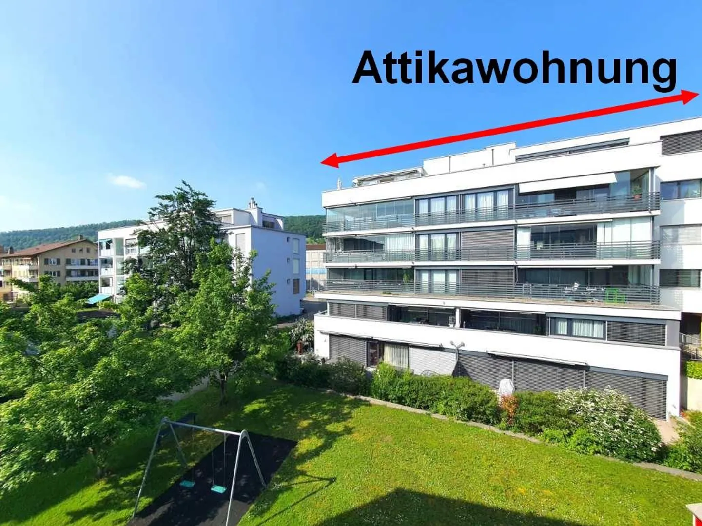 Moderne Attikawohnung mit Terrasse - Foto 1 von 10