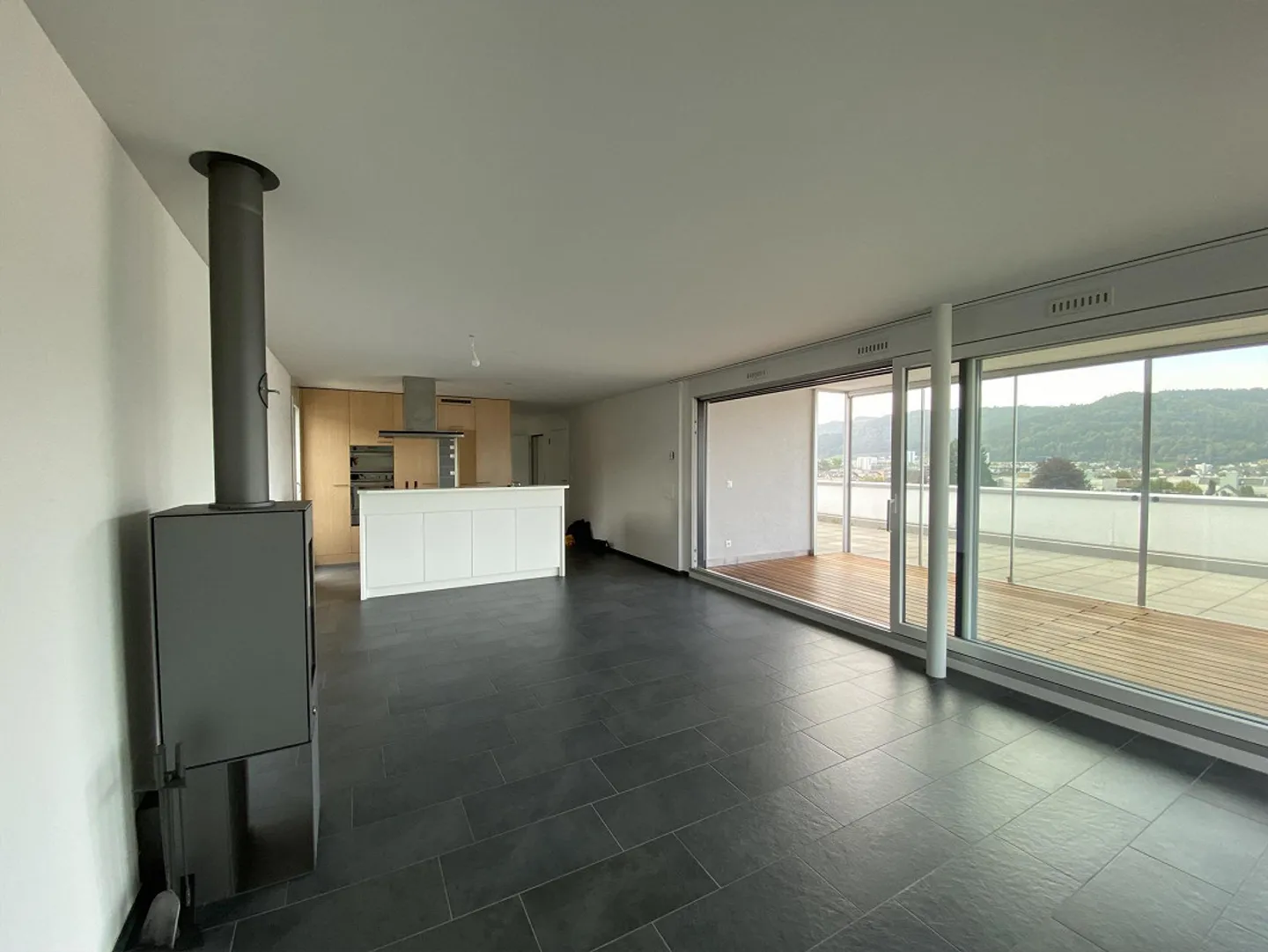 Moderne Attikawohnung mit Terrasse - Foto 2 von 10