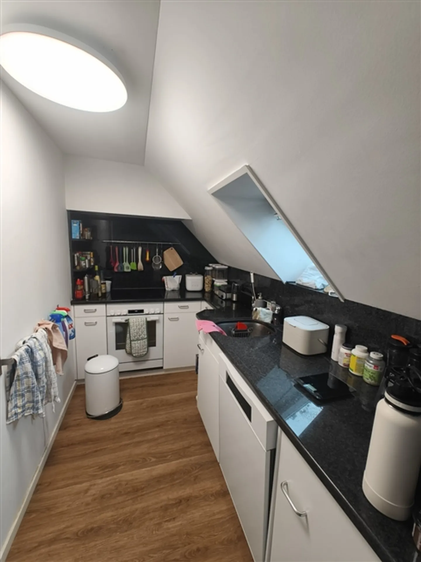 «2 ZI-WOHNUNG IN ZÜRICH - KREIS 10 HÖNGG, MÖBLIERT, TEMPORÄR» - Foto 6 von 7