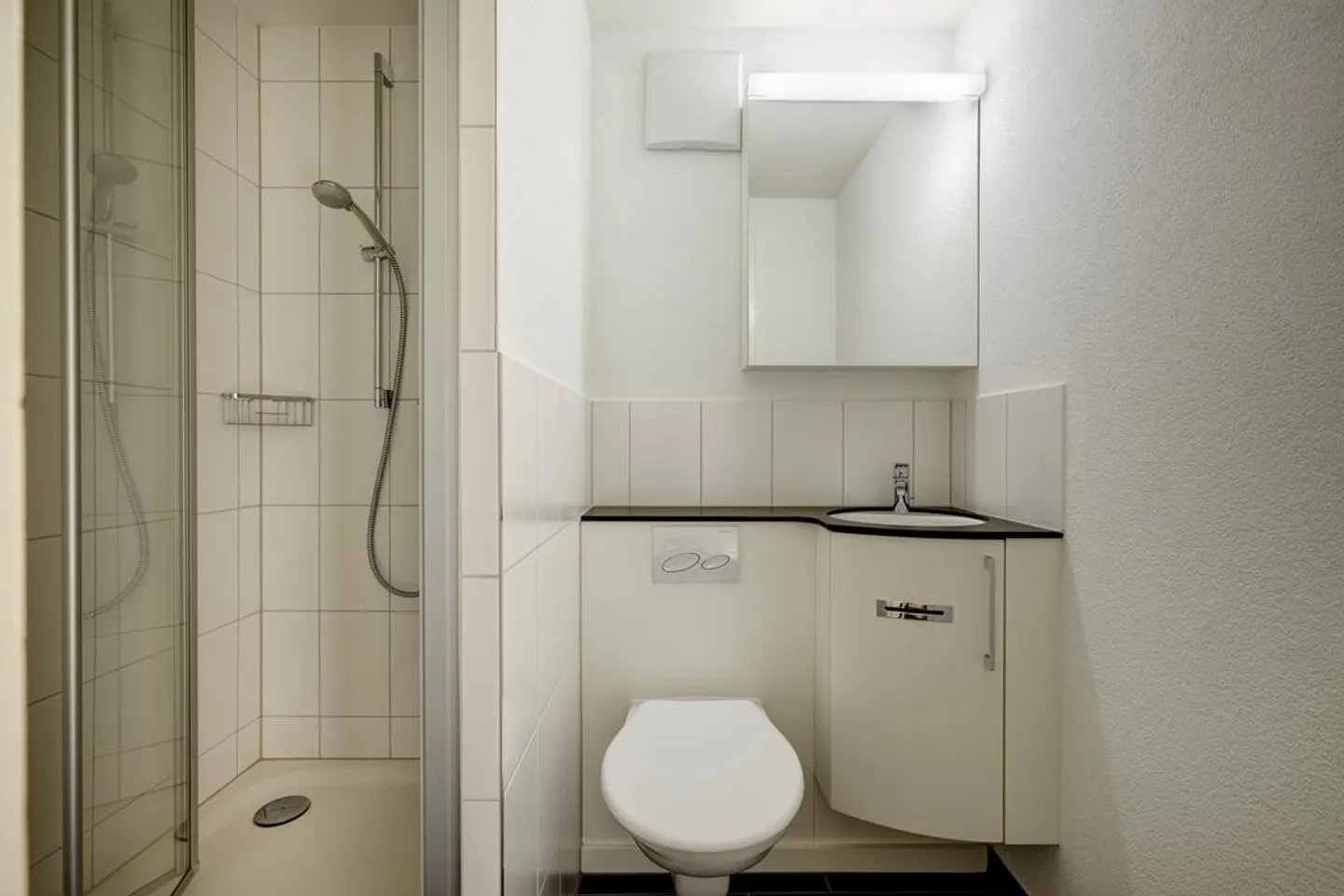 Bright 1-room apartment in a central location - Photo 4 of 5