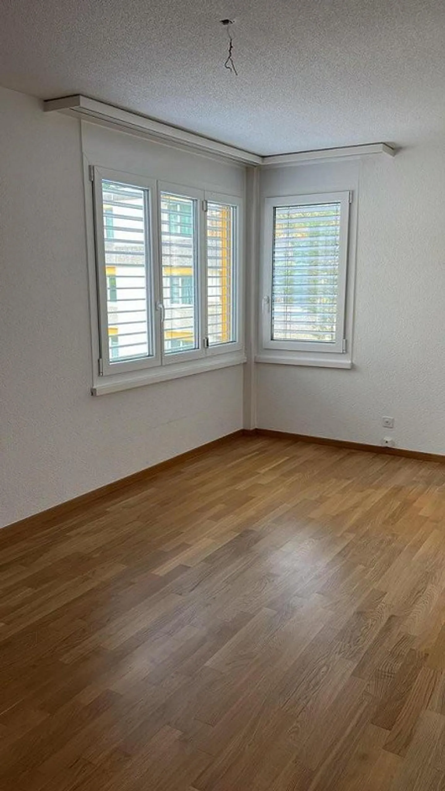 Bright 3.5-room apartment with a view of greenery - Photo 6 of 9