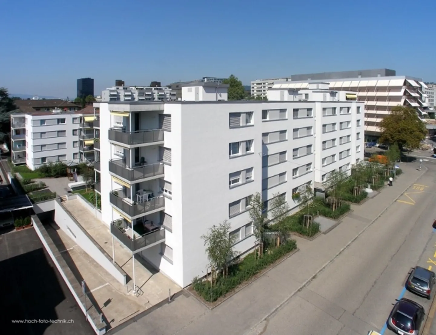 Posti per scooter in Saumackerstrasse 8, 8048 Zurigo - Foto 2 di 2