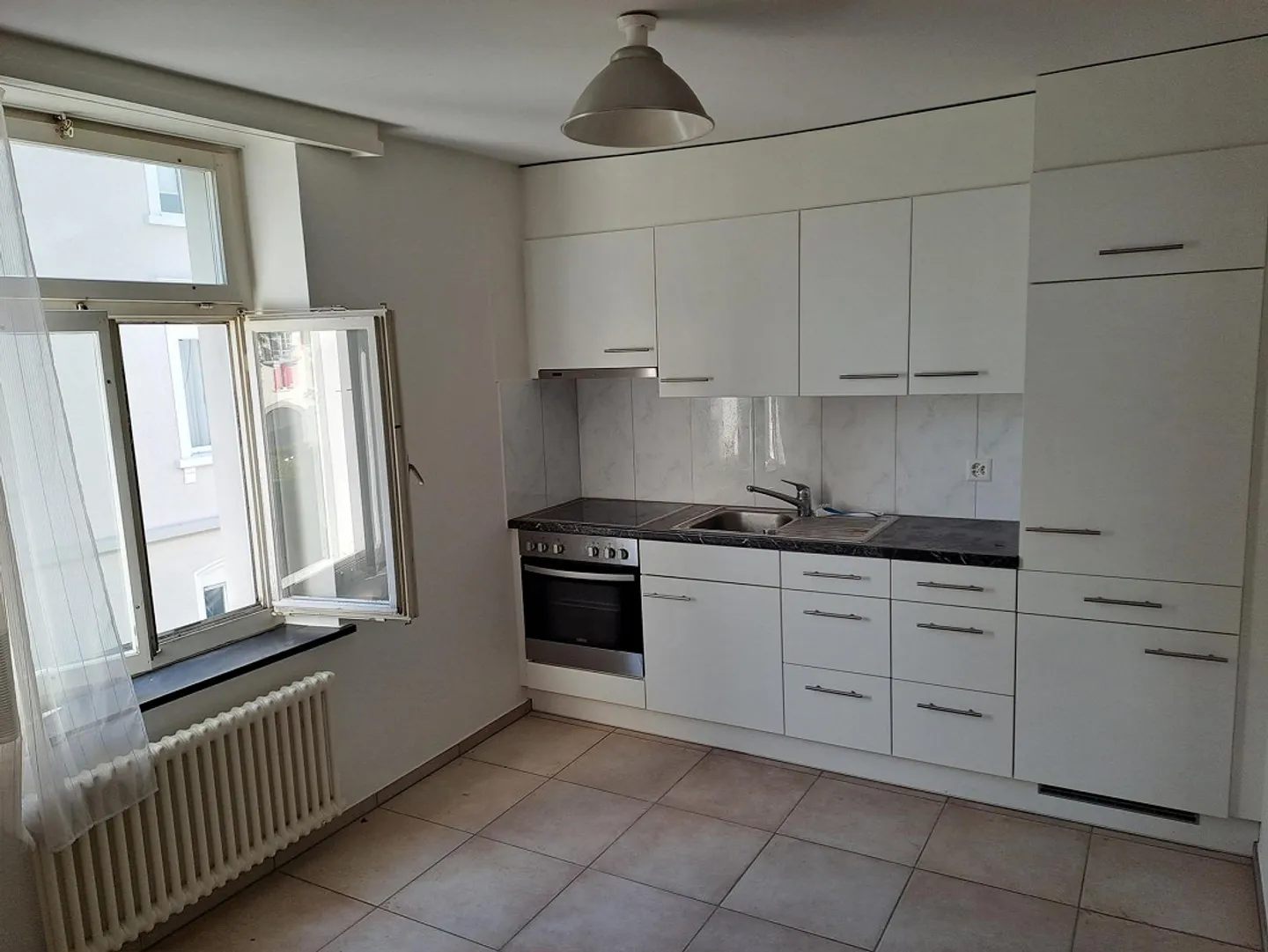 Ampio appartamento 1,5 locali, ristrutturato - Foto 4 di 7