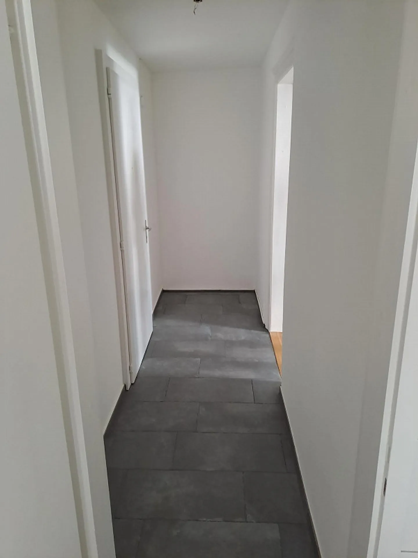 Ampio appartamento 1,5 locali, ristrutturato - Foto 6 di 7