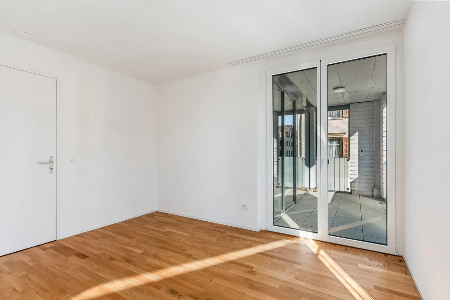 Modern apartment in a quiet location - Photo 6 of 9