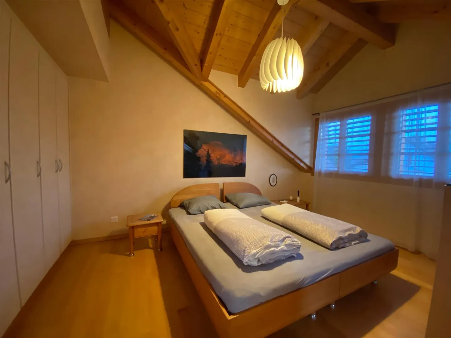 Ampio appartamento duplex di 5,5 locali a Uttigen, Canton BE - Foto 5 di 9