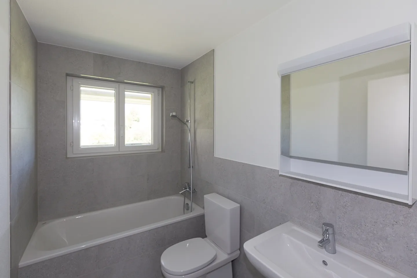 3-room apartment attic - Photo 3 of 8